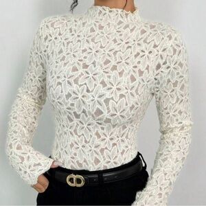 XS - long sleeve - lace top